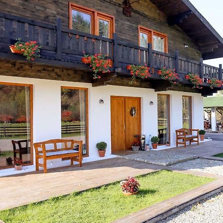 Landhaus Bed&Breakfast Вишеу-де-Сус Экстерьер фото
