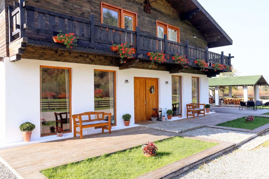 Landhaus Bed&Breakfast Вишеу-де-Сус Экстерьер фото