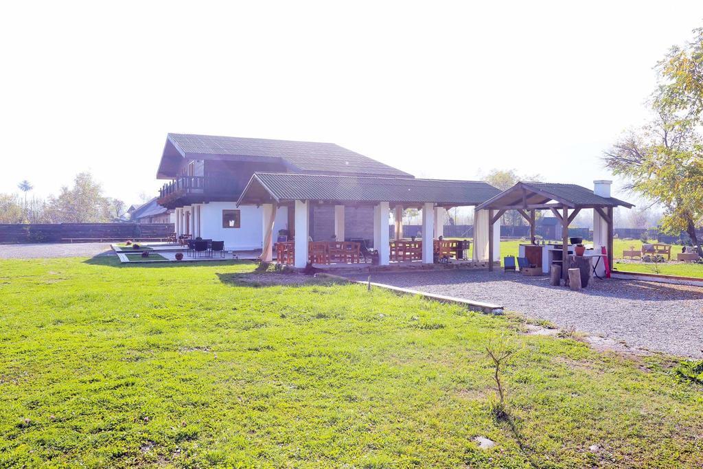 Landhaus Bed&Breakfast Вишеу-де-Сус Экстерьер фото
